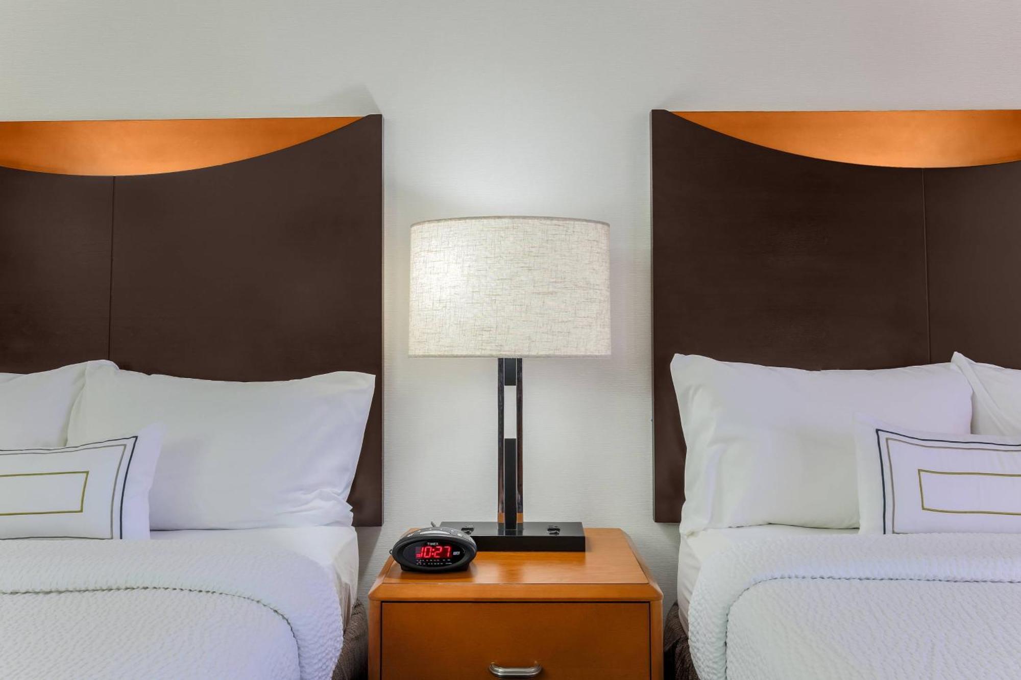 Fairfield Inn & Suites By Marriott Mahwah Bagian luar foto