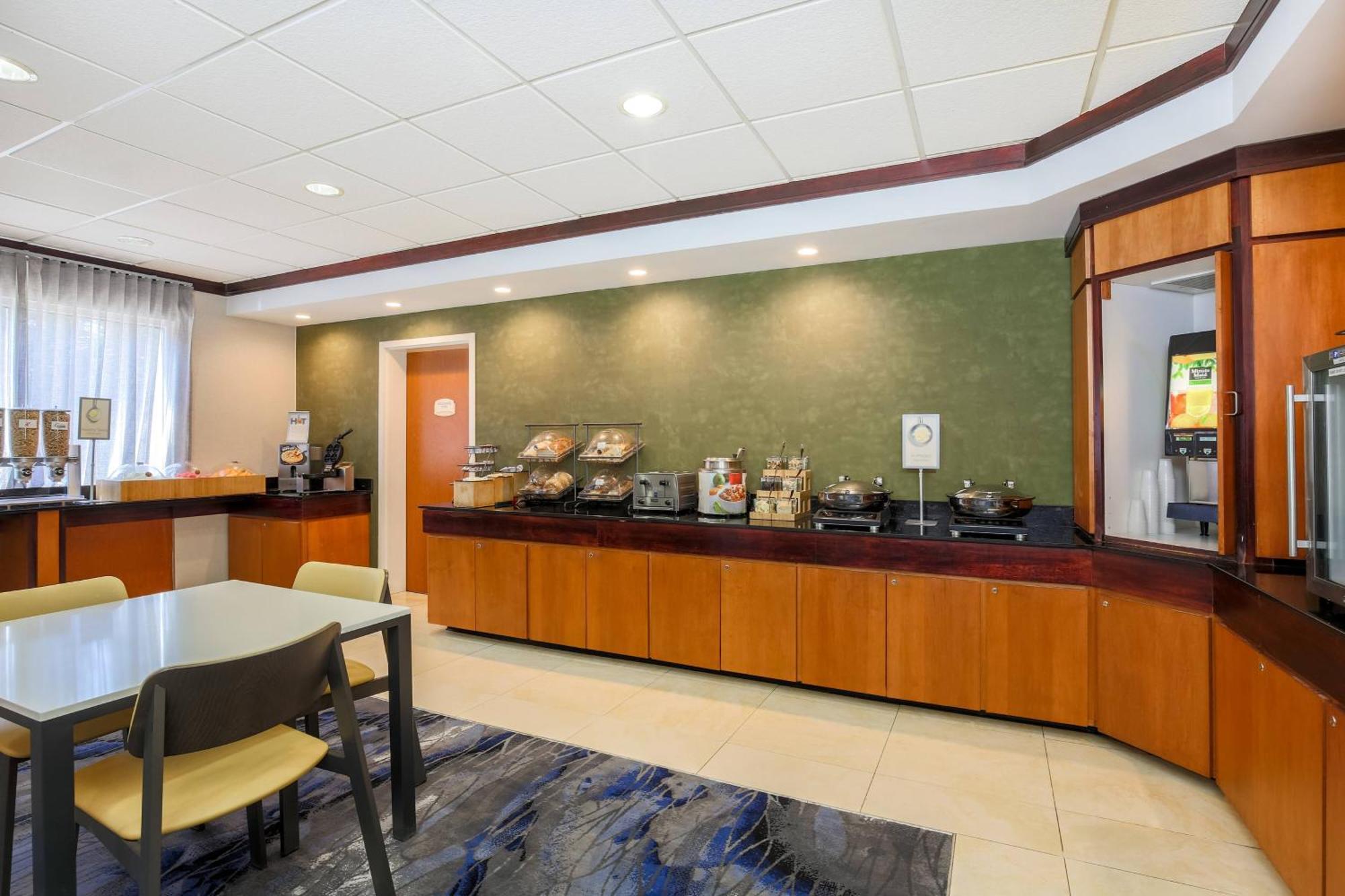 Fairfield Inn & Suites By Marriott Mahwah Bagian luar foto