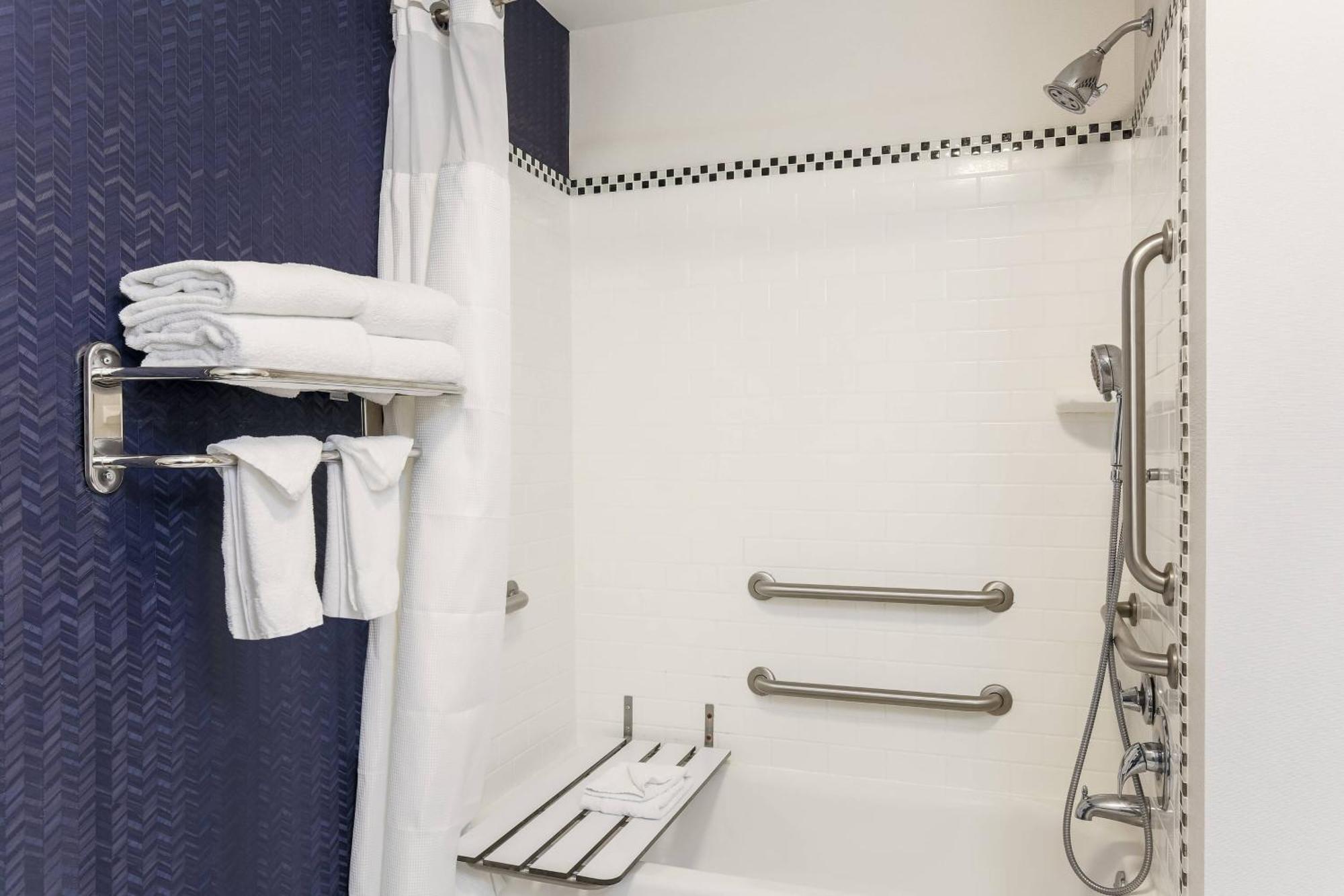 Fairfield Inn & Suites By Marriott Mahwah Bagian luar foto