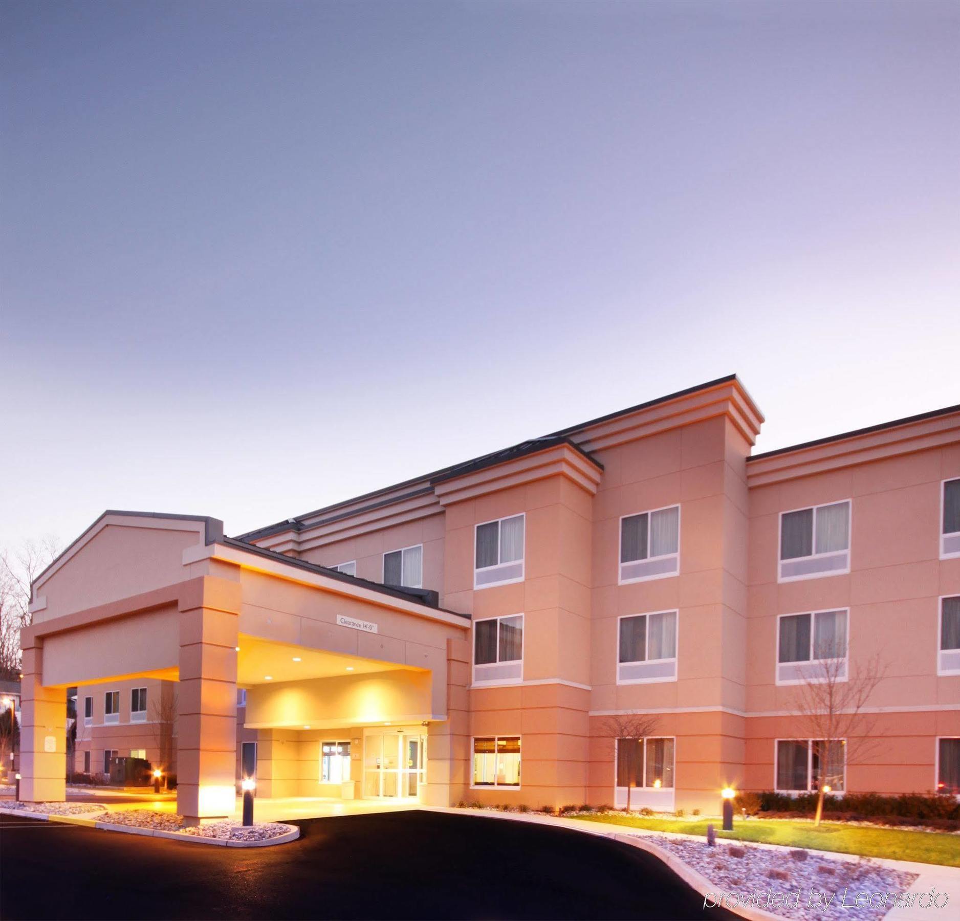 Fairfield Inn & Suites By Marriott Mahwah Bagian luar foto