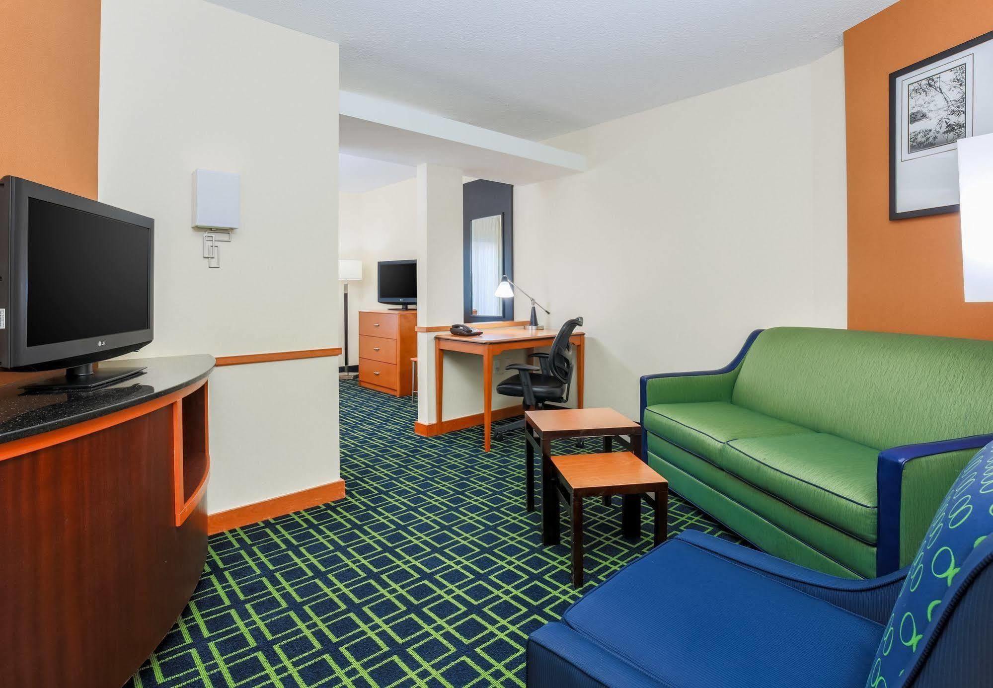 Fairfield Inn & Suites By Marriott Mahwah Bagian luar foto